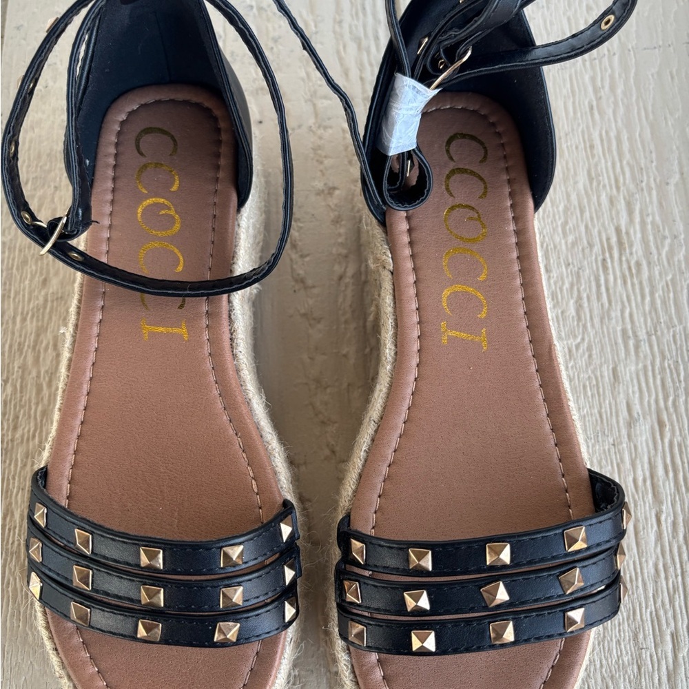 Coccoli Black Sandals with Strappy Design - Picture 2 of 12